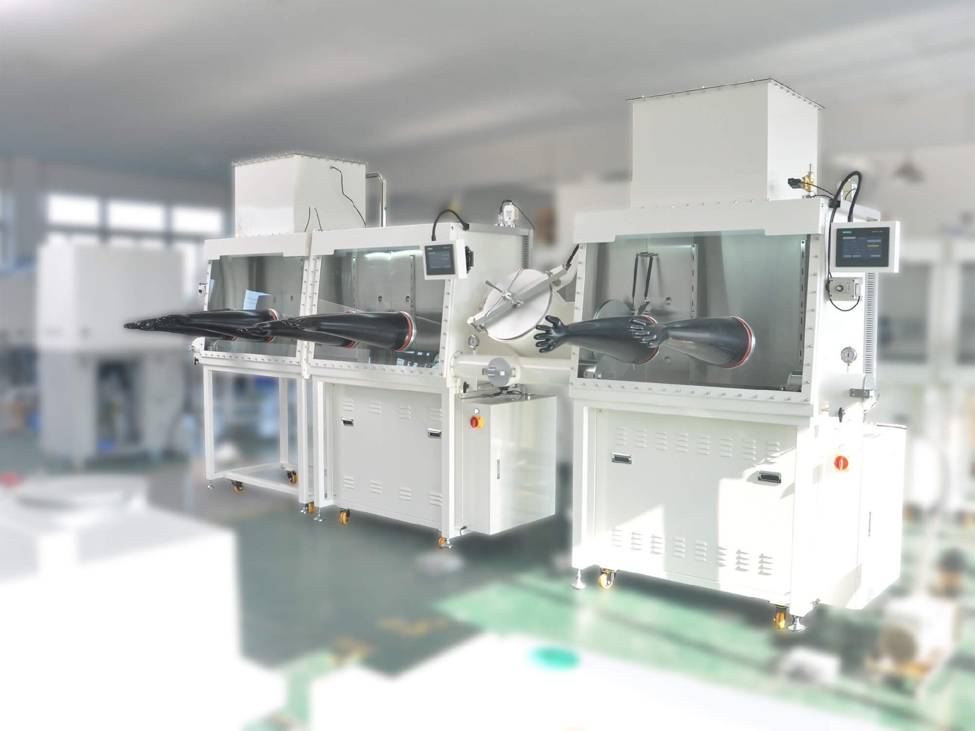 Clean system glove box for photovoltaic applications - Water and oxygen content < 0.1 ppm